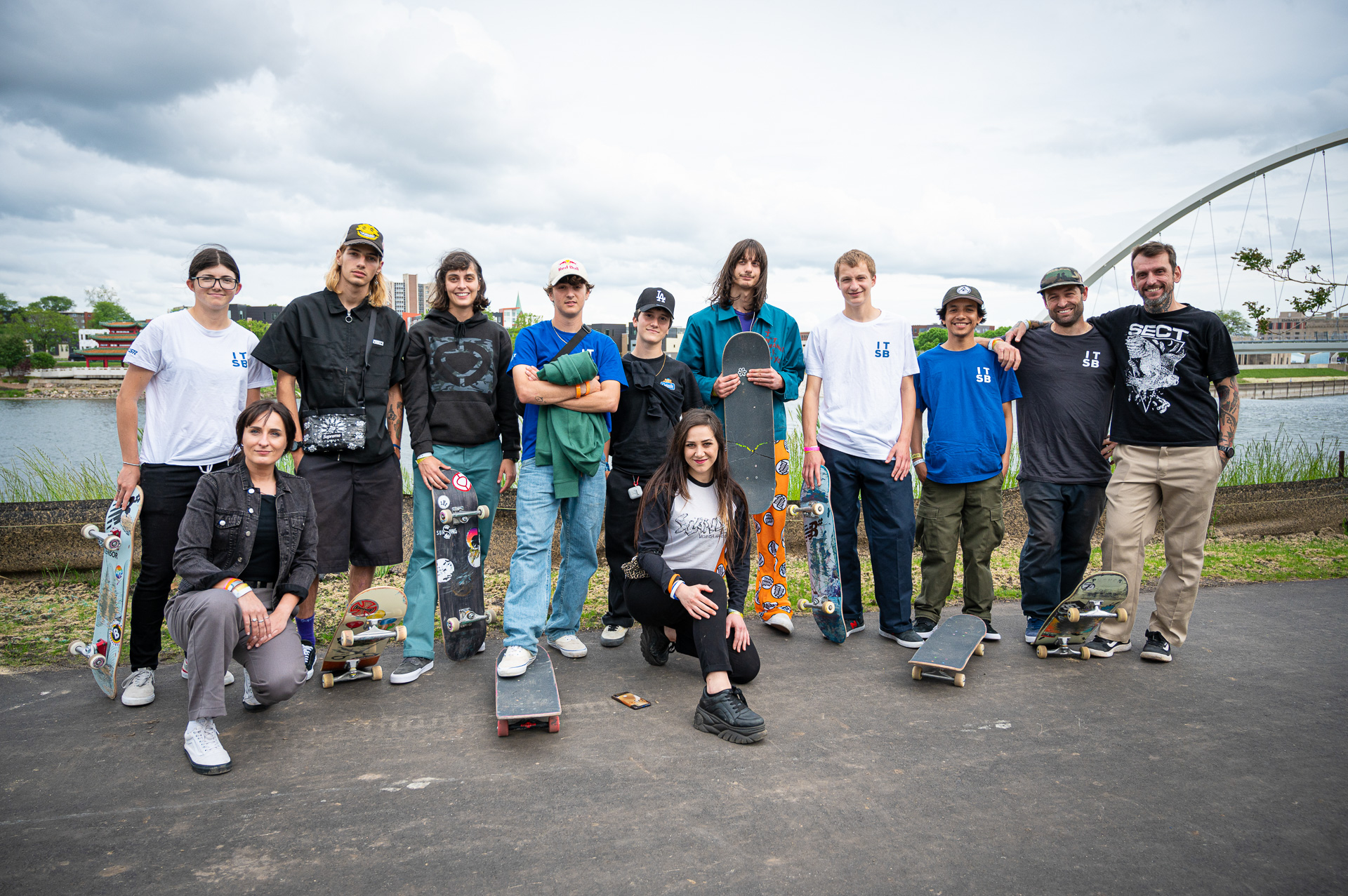 images/itsb-dew-tour-group.jpg
