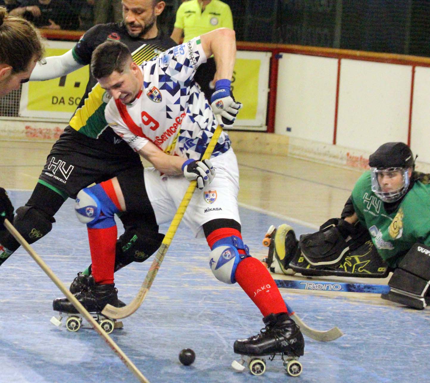 One of the classics of rink hockey, Monza-Vercelli, concludes the first day’s programme
