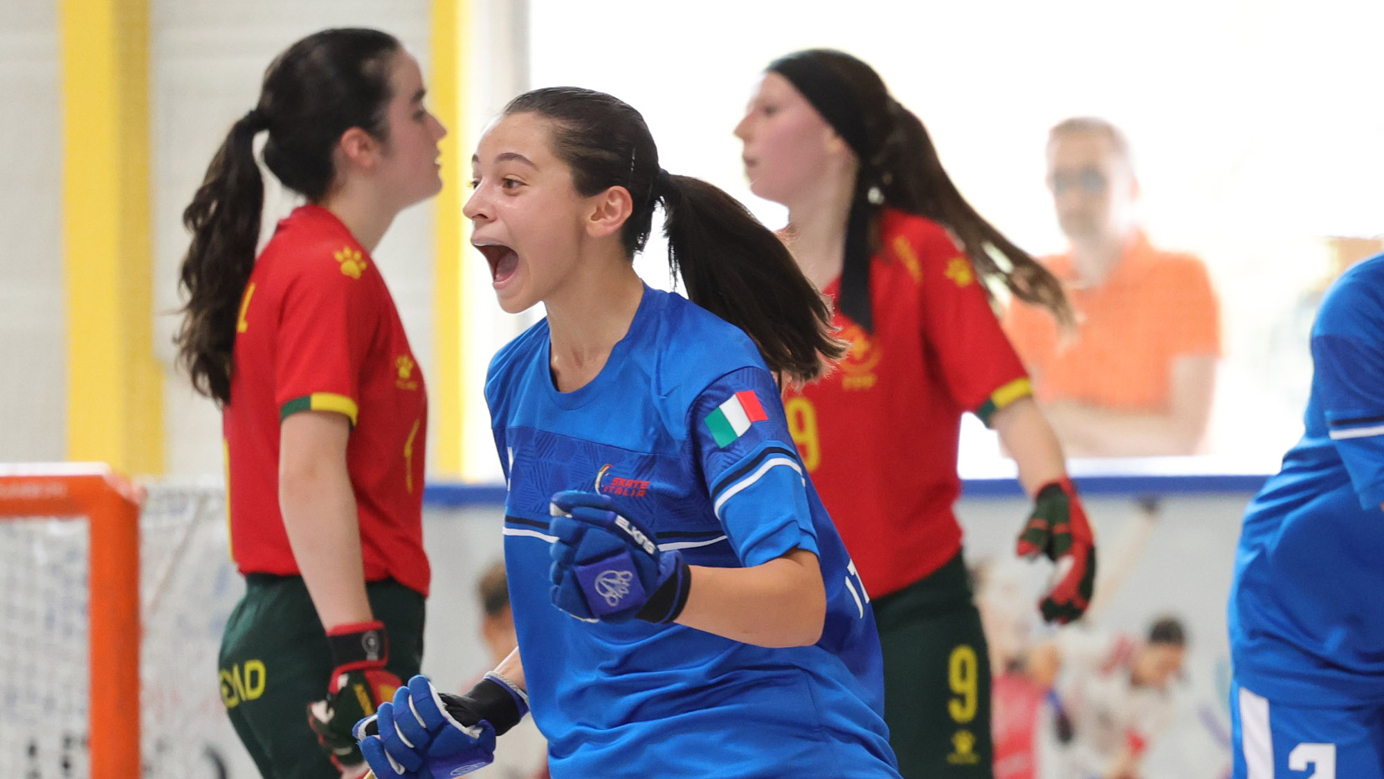 Tre punti d'oro dell'Italia femminile: battuto il Portogallo per 2-1. Domani ore 19 la sfida contro le padrone di casa