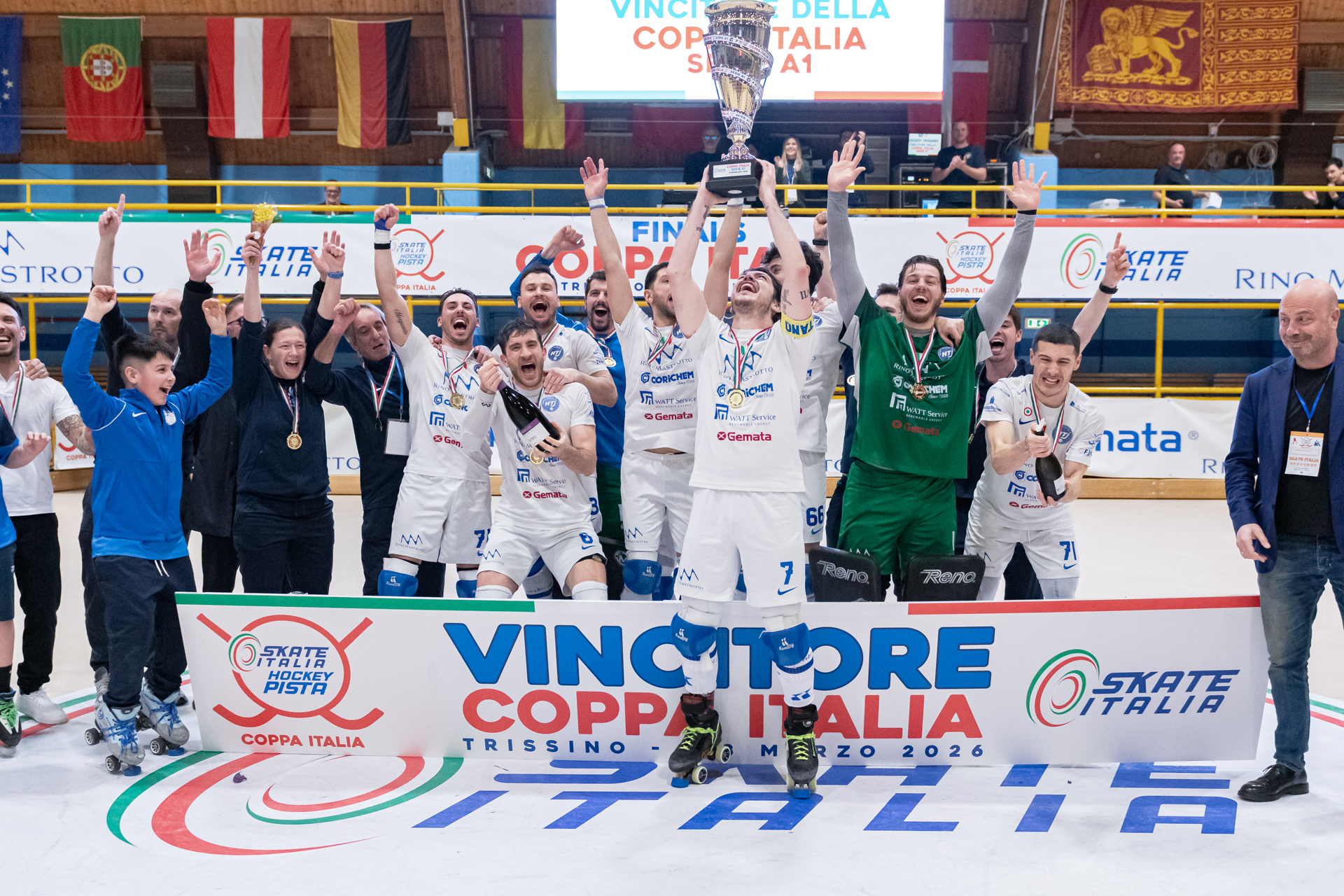 images/1-primo-piano/hp/2026/03_HOCKEY_TRISSINO_-_UBROKER_BASSANO_Finale_A1_08-03-2026_ore_18-18.jpg