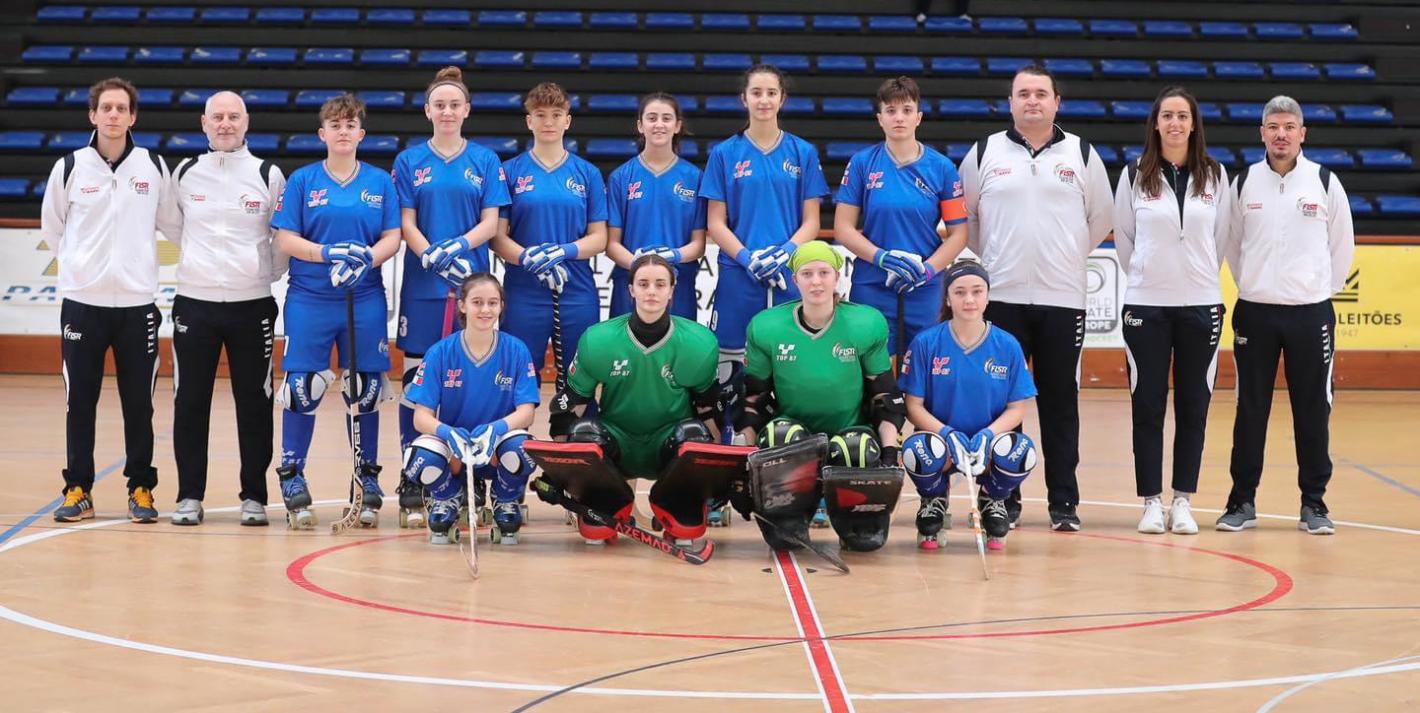 images/2021_foto_hockey_pista/medium/Nazionale_U17F.jpg