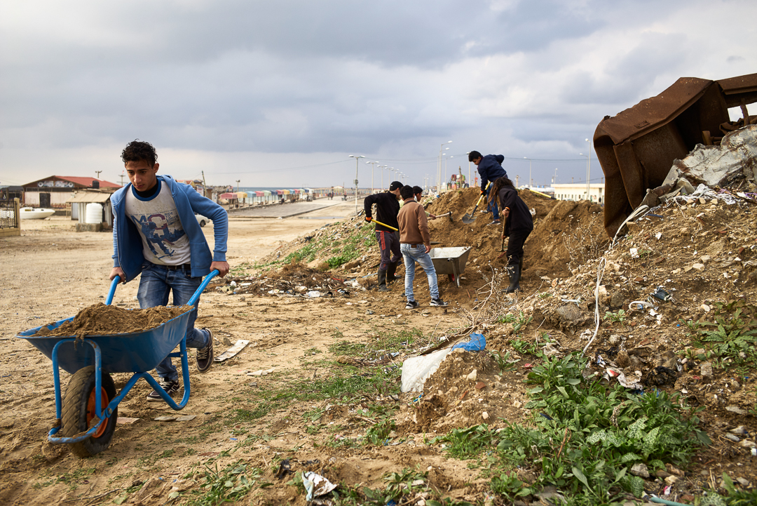 Skaters al lavoro a Gaza - ph. Andrè Lucat-GazaFreestyle