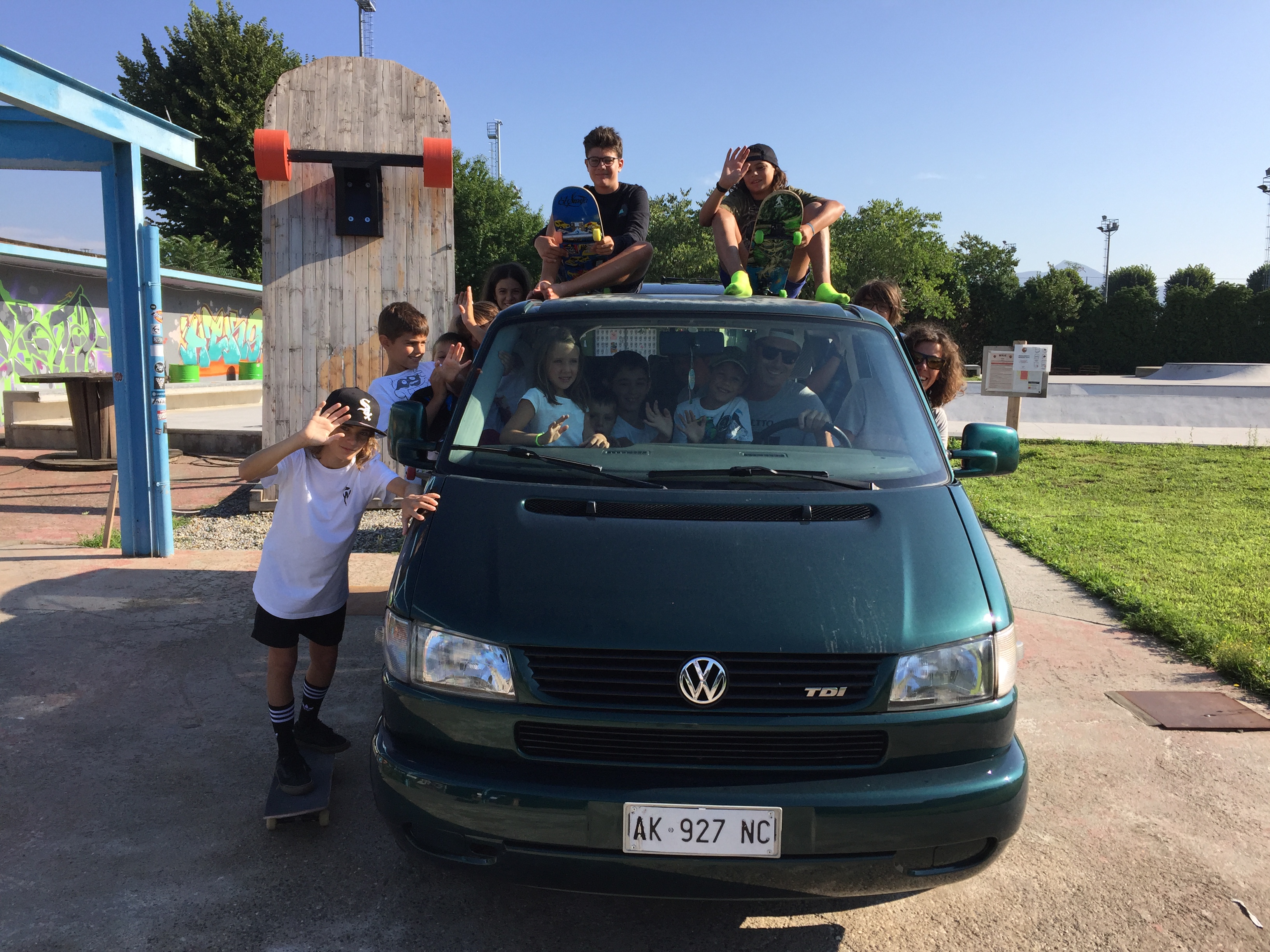 I ragazzi della Vans Skate Academy pronti per una trasferta