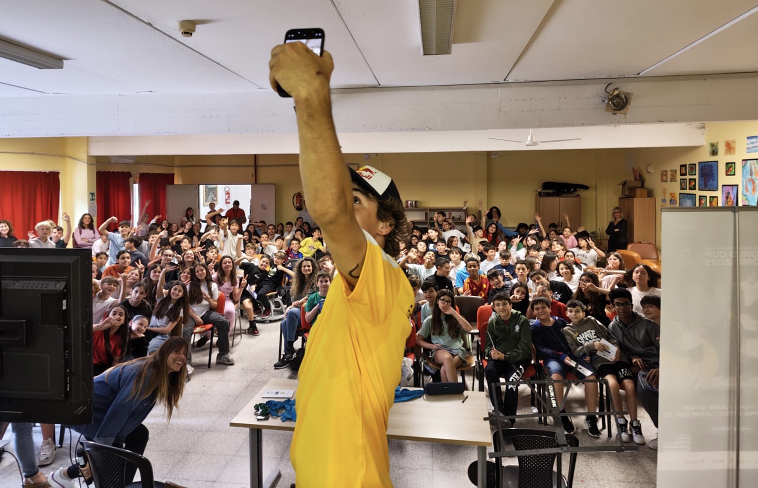 images/Mazzara_scuole_Ostia.jpg