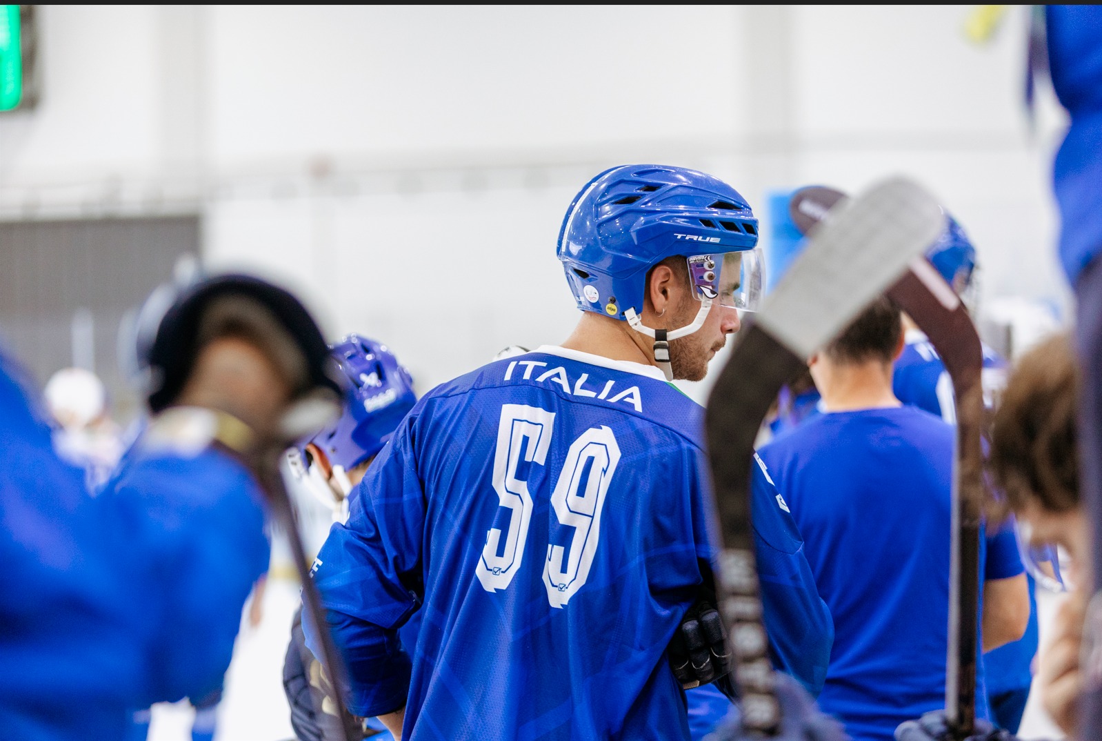 Senior Maschile cede ai quarti con la Francia all’overtime, 4-3 dopo una rimonta da 0-3