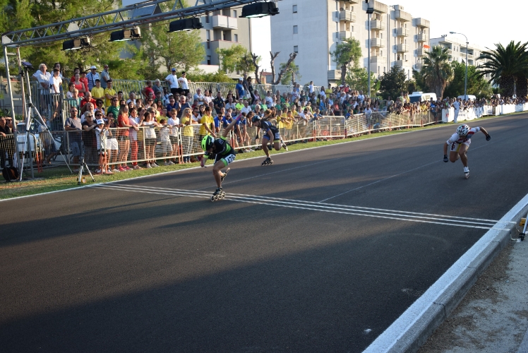 Italiani Strada S. Benedetto 1° giorno